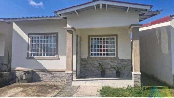 ALQUILO CASA EN LA CHORRERA QUINTAS DE VALLE BONITO