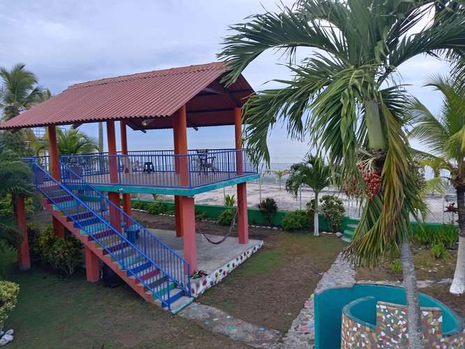 El Palmar. Casa frente al mar 2262mts 5r 6b $540,000.00