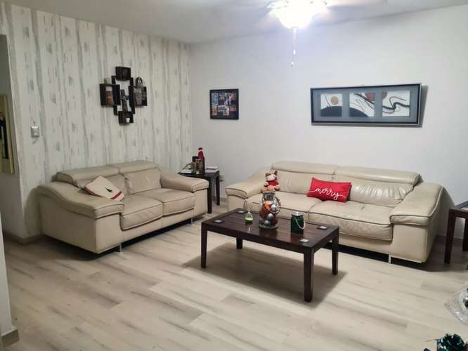 VENTA DE CASA REMODELADA EN ALBROOK (13) - Imagen 3