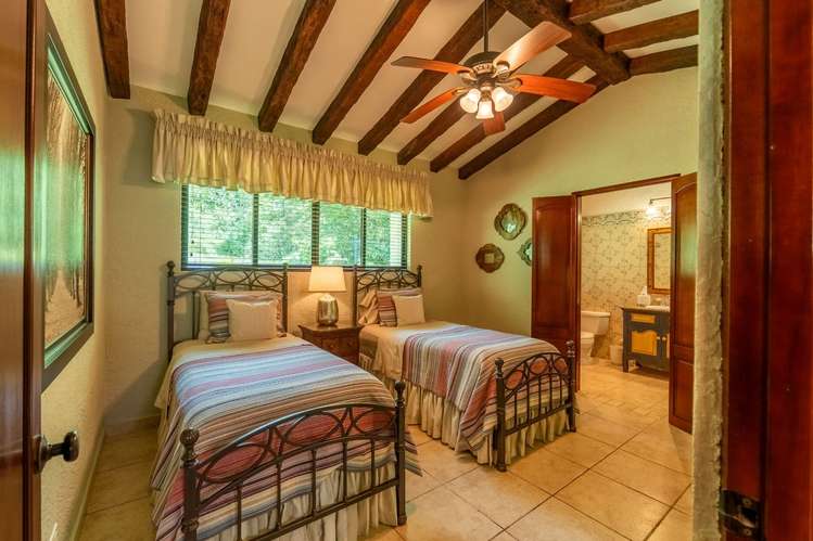 Finca de Lujo en la Cima de la Colina en Venta en El Valle de Antón - Imagen 16