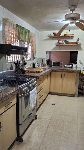La Loma. 402mts 3r 2.5b Terraza patio $335,000.00neg - Imagen 9