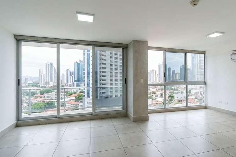  Apartamento en Obarrio I con balcon y ubicación privilegiada - Imagen 2