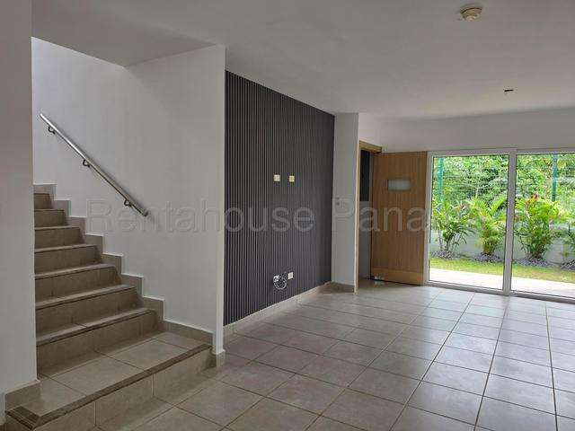 VENTA DE CASA REMODELADA EN PASEO DEL NORTE/BRISAS DEL GOLF 27-2018/GMB - Imagen 3