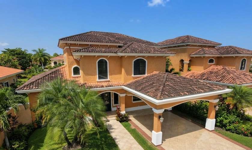Casa en Clayton residencial privado I Con piscina privada y amplio patio - Imagen 11