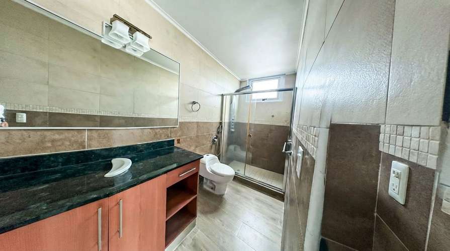 Apartamento en San Francisco I 2 Rec I linea blanca I con balcon y A una cuadra de Multiplaza - Imagen 16