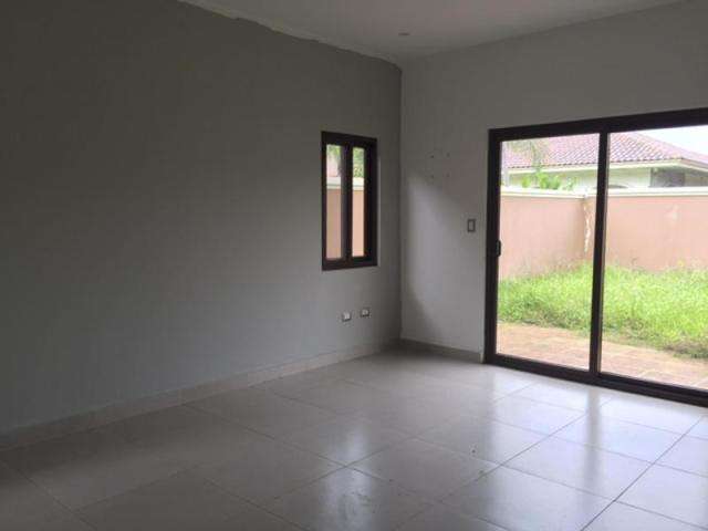 Casa en Venta en Costa Sur. 26-7944. - Imagen 10