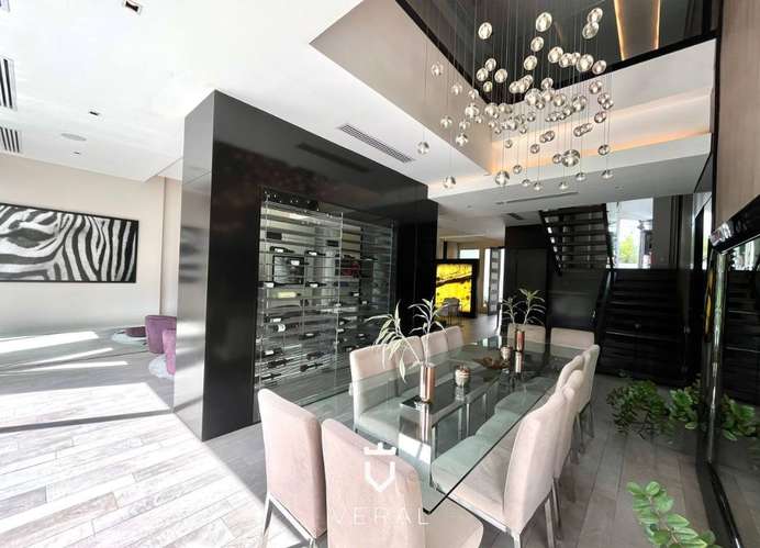 Casa con piscina amoblada | Bianco Loft | Altos del Golf (BO)