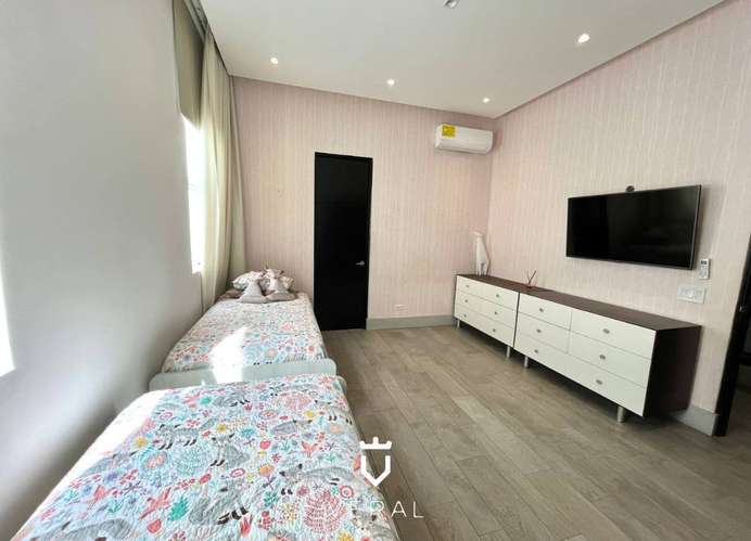 Casa con piscina amoblada | Bianco Loft | Altos del Golf (BO)