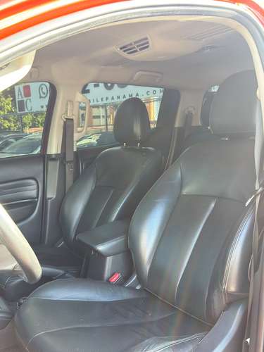 MITSUBISHI L200 - Imagen 6