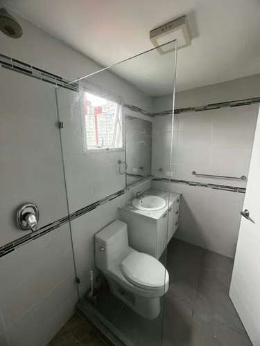 AMPLIO Y HERMOSO APARTAMENTO CON ENTRADA DIRECTA AL PARQUE OMAR - C.J. - Imagen 14
