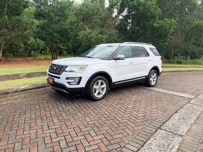 2016 Ford Explorer - Imagen 6