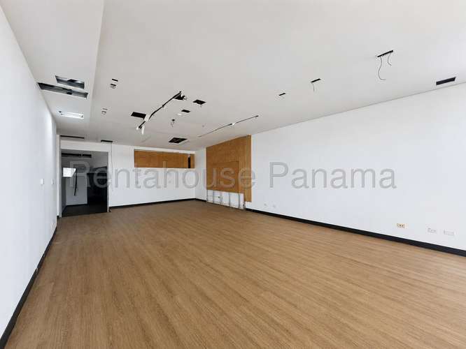 Venta de Local Comercial en Marbella – Tower One