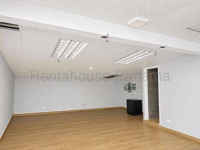 Venta de Local Comercial en Marbella – Tower One - Imagen 2