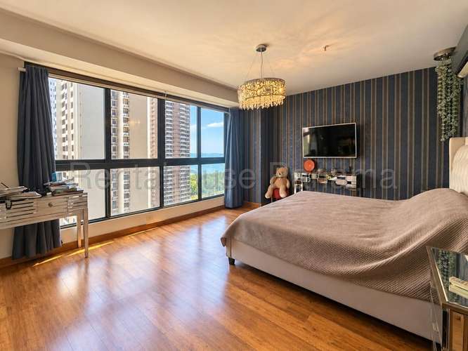 Alquiler de Apartamento 202mts - Imagen 14