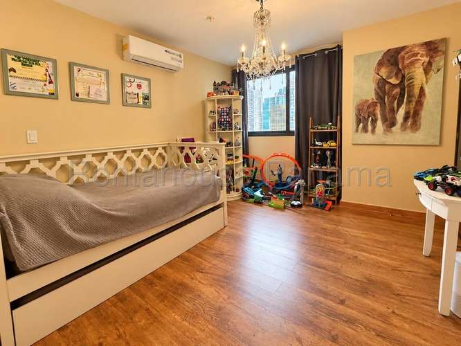 Alquiler de Apartamento 202mts - Imagen 12