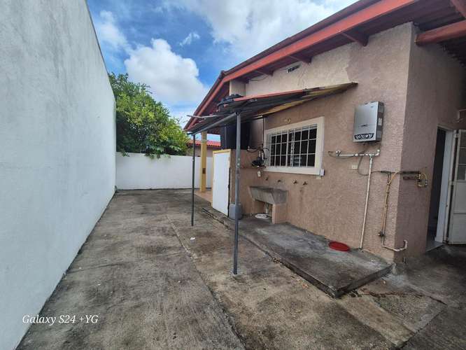 ALQUILER DE CASA EN BRISAS DEL GOLF 