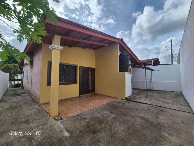 ALQUILER DE CASA EN BRISAS DEL GOLF 