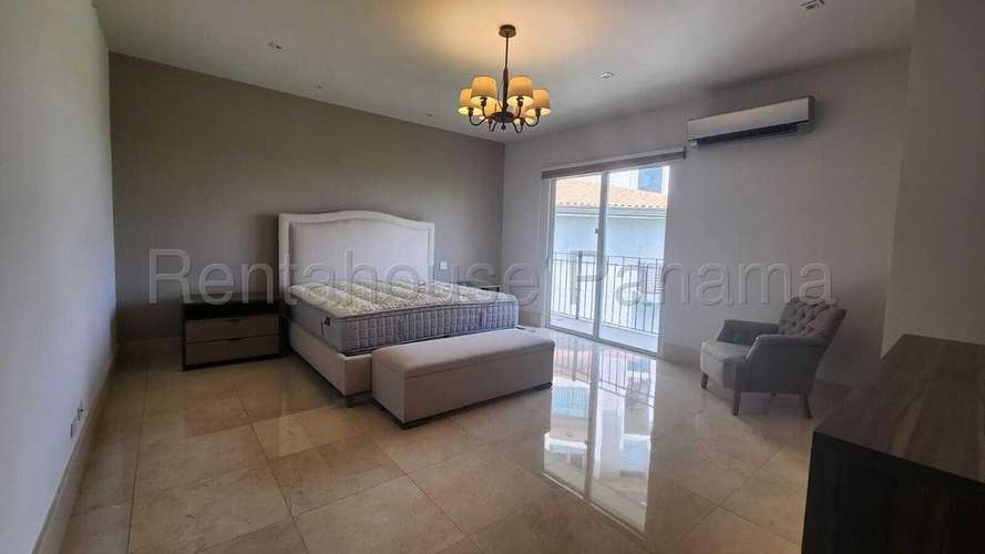 Alquiler de Apartamento Santa María - Imagen 10