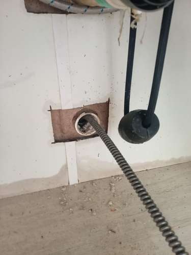 Destapes de cañería con trompo eléctrico