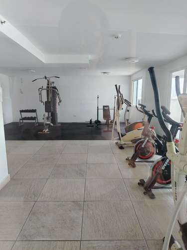 ALQUILO APARTAMENTO VIA ESPAÑA  - Imagen 5