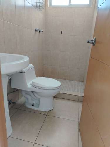 ALQUILO APARTAMENTO VIA ESPAÑA  - Imagen 13