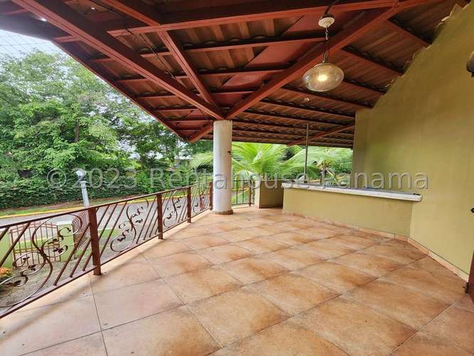 272993. Se alquila casa amoblada, 3 recámaras, 3.5 baños, 325m de construc. y 600m de terreno. CBE, jardin. - Imagen 15