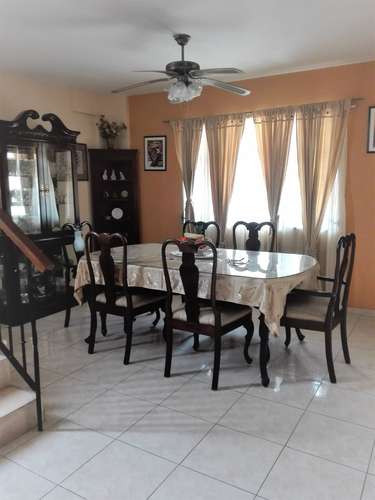 VENDO GRAN CASA DE 565MT2, CON 4 RECAMARAS, AMPLIO PATIO. VILLA LUCRE - Imagen 8