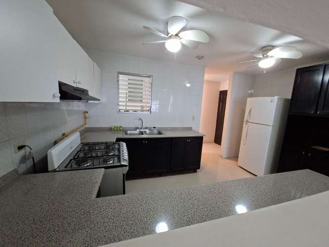EXCELENTE PRECIO 3 RECAMARA / 3 BANOS Y CUARTO EMPLEDO EL CANREJO DE LUJO