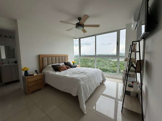 APARTAMENTO DE POCO USO EN CORAL PLAZA TORRE 1 - Imagen 3