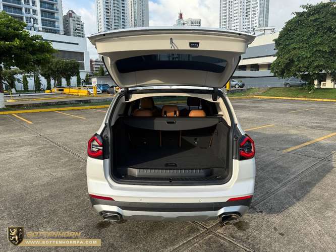 BMW X3 xDrive 30i 2023 Unico dueño Servicios en agencia - Imagen 6