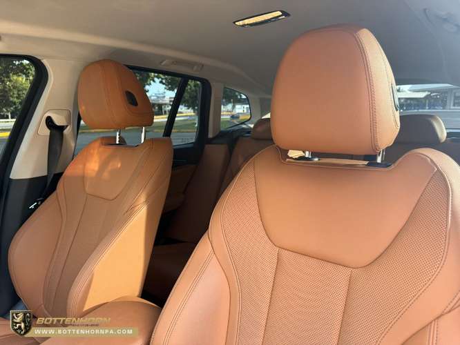BMW X3 xDrive 30i 2023 Unico dueño Servicios en agencia - Imagen 17