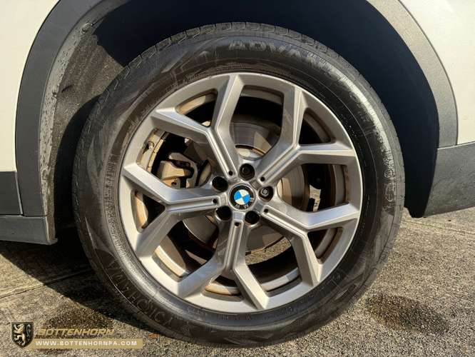 BMW X3 xDrive 30i 2023 Unico dueño Servicios en agencia - Imagen 13