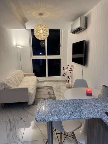 Alquilo Apartamento en Avenida Balboa Clientes Directos B - Imagen 1