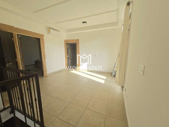 Vendo en Clayton casa Embassy Club Unifamiliar 4 Habitación con jardín - Imagen 11