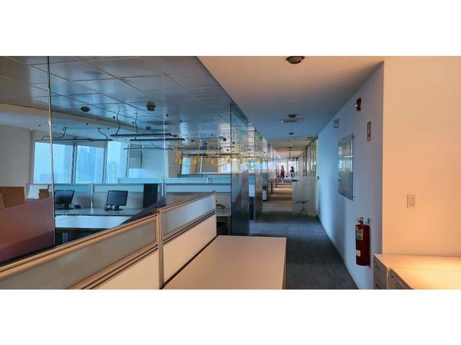 Alquiler de Oficina en Punta Pacifica PH Torre las Americas 1000m
