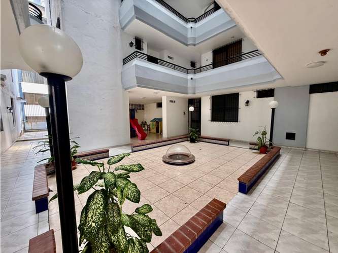 Venta – PH Centrum Tower, El Cangrejo / Bella Vista 4 Recamaras LH