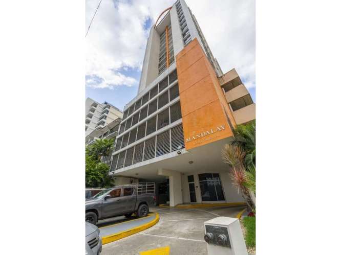 Se vende apartamento de 120 mts en el Cangrejo/ Ph Mandalay