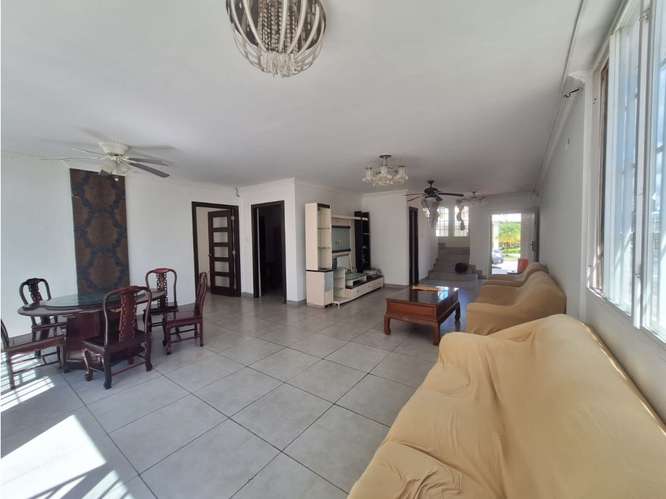 Venta de Casa esquinera de 310 mts en Brisas del Golf/ Brisas Point - Imagen 6