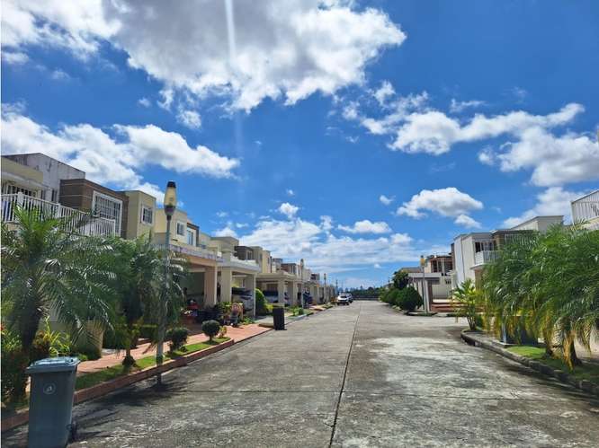 Venta de Casa esquinera de 310 mts en Brisas del Golf/ Brisas Point - Imagen 19