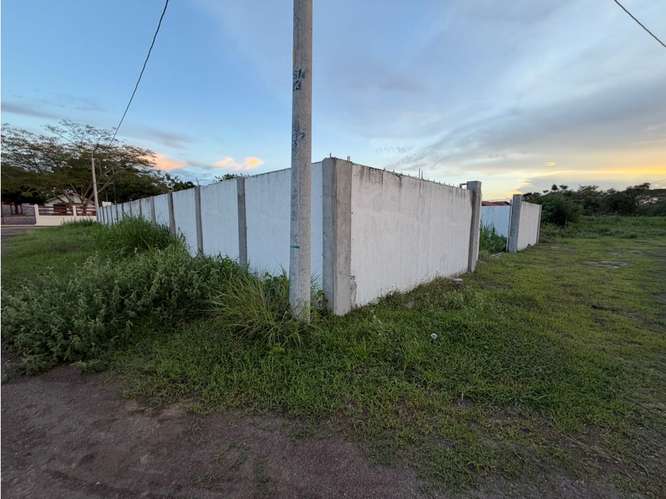 TERRENO / GORGONA / PLAYA MALIBÚ / 500M / MURO  1 CUADRA DEL MAR