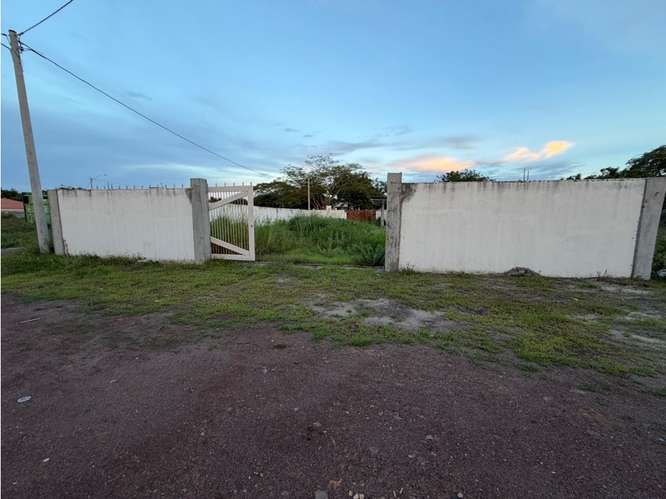 TERRENO / GORGONA / PLAYA MALIBÚ / 500M / MURO  1 CUADRA DEL MAR