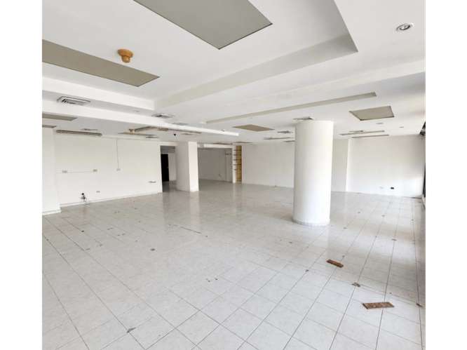 SE ALQUILA OFICINA BELLA VISTA VISTA TOWER 209M 2PARKING A ESTRENAR