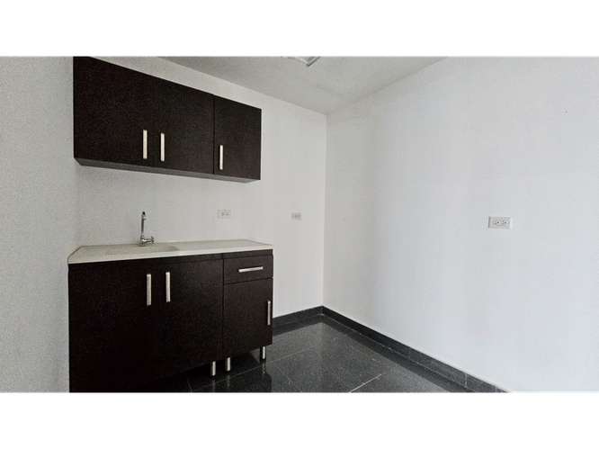 SE VENDE OFICINA OCEAN BUSSINESS PLAZA 255M 1 BAÑO SIN DIVISIONES - Imagen 9