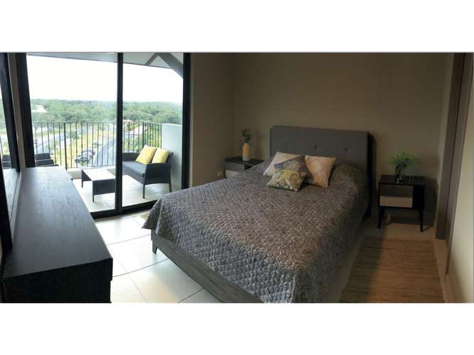 SE ALQUILA APARTAMENTO 60M EN LA ENSENADA BEACH CLUB CON LINEA BLANCA - Imagen 7