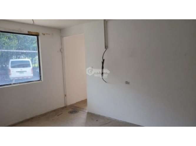 SE ALQUILA GALERA COMERCIAL 245M EN PEDREGAL EL PARADOR SOBRE VIA - Imagen 20