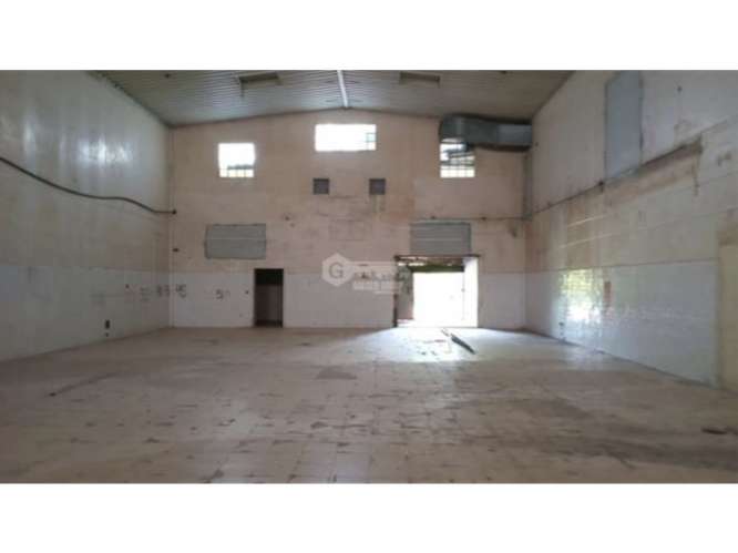 SE ALQUILA GALERA COMERCIAL 268M EN EL PARADOR PEDREGAL  SOBRE VIA - Imagen 11