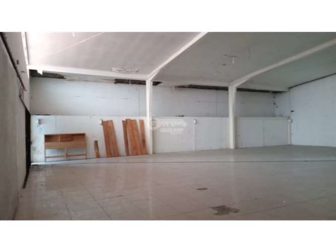 SE ALQUILA GALERA COMERCIAL 504 M2 EN EL PARADOR PEDREGAL SOBRE VIA - Imagen 20