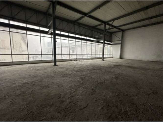 SE VENDE GALERA 5854M EN COLON ZONA LIBRE 3 NIVELES FRENTE A LA CALLE - Imagen 18