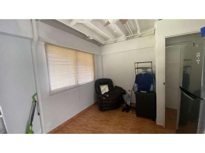 SE VENDE CASA CLAYTON ESTILO BUNGALAW 1015M 5 HABITACIONES REMODELADA