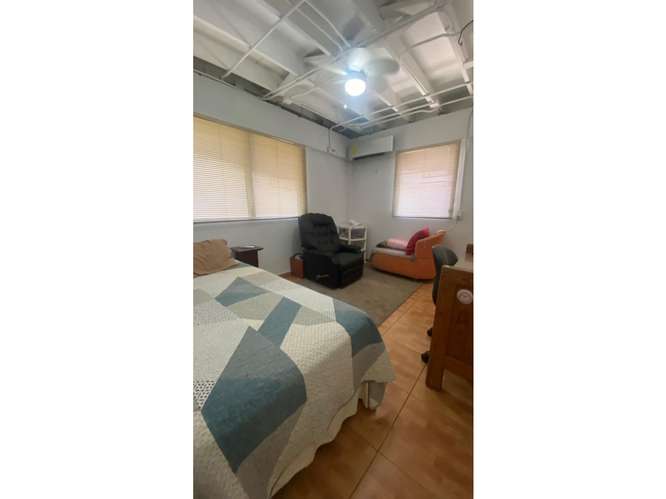 CLAYTON / ESTILO BUNGALAW / 1015M / 5 HABITACIONES / REFORMADA